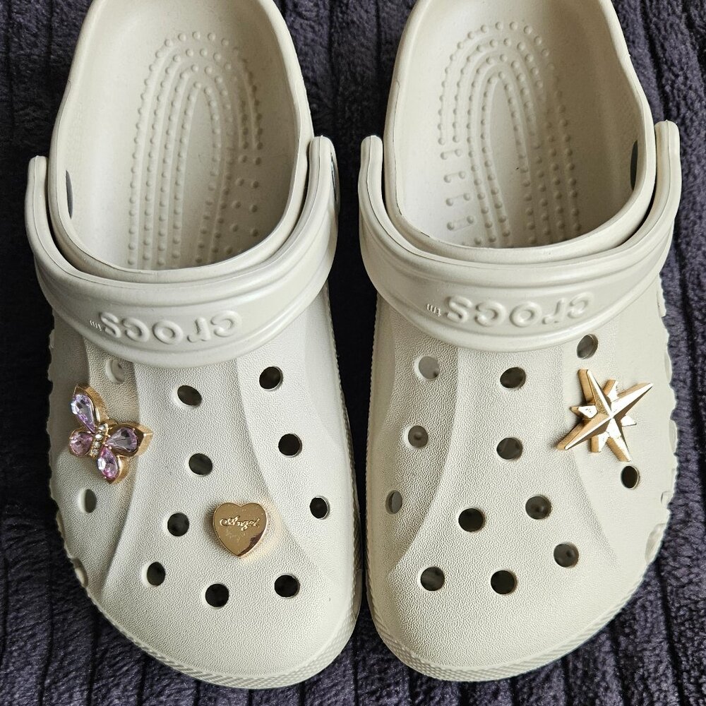 Crocs - Women's Baya Clog, Size 7 (Cobblestone)